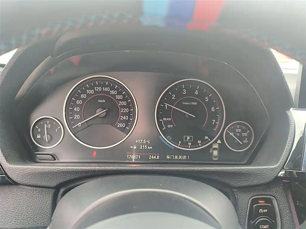 BMW 3 Series 2016 — фото 12