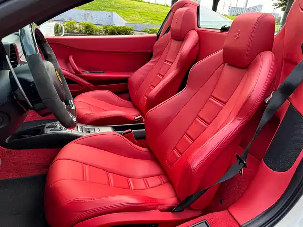 Ferrari 458 2013