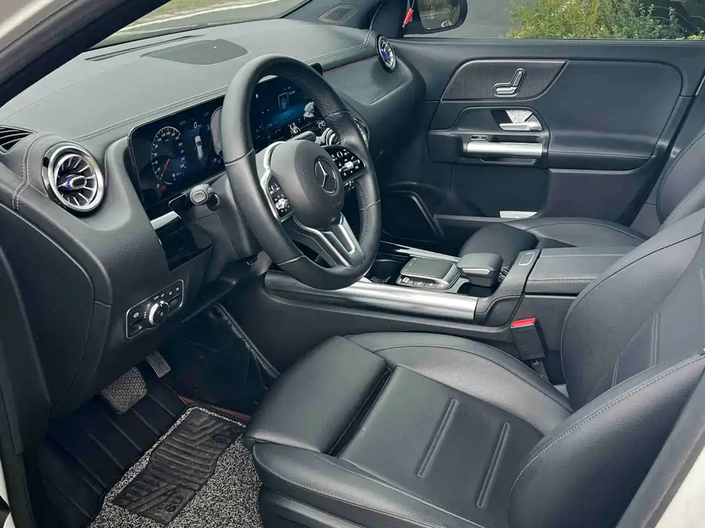 Mercedes-Benz GLA 2021