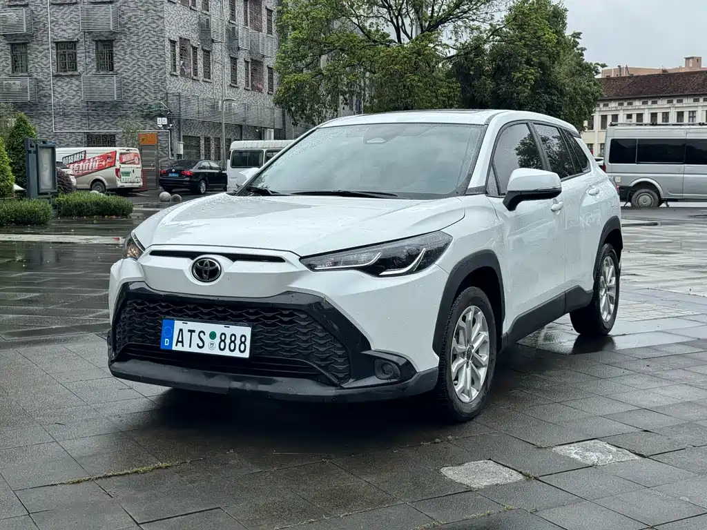 Toyota Frontlander 2024