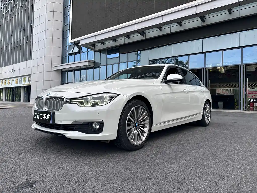 BMW 3 Series 2019 — фото 2