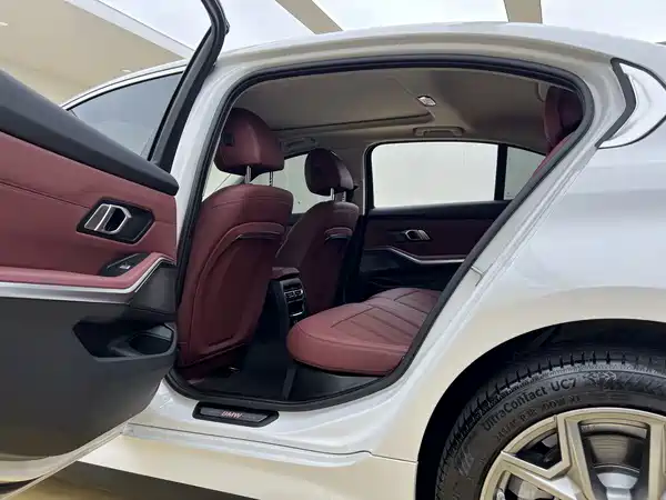BMW i3 2024