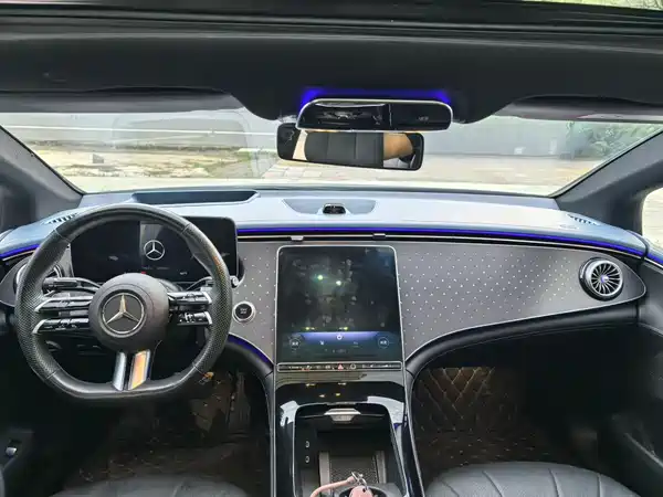 Mercedes-Benz EQE 2022