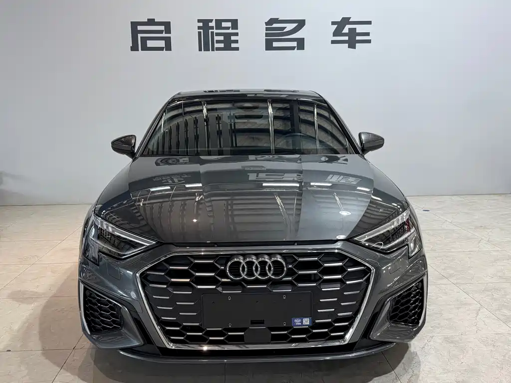 Audi A3 2023 — фото 2