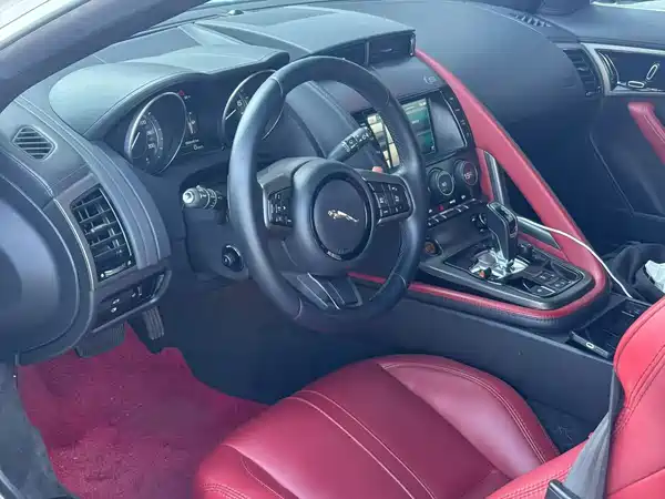 Jaguar F-TYPE 2015