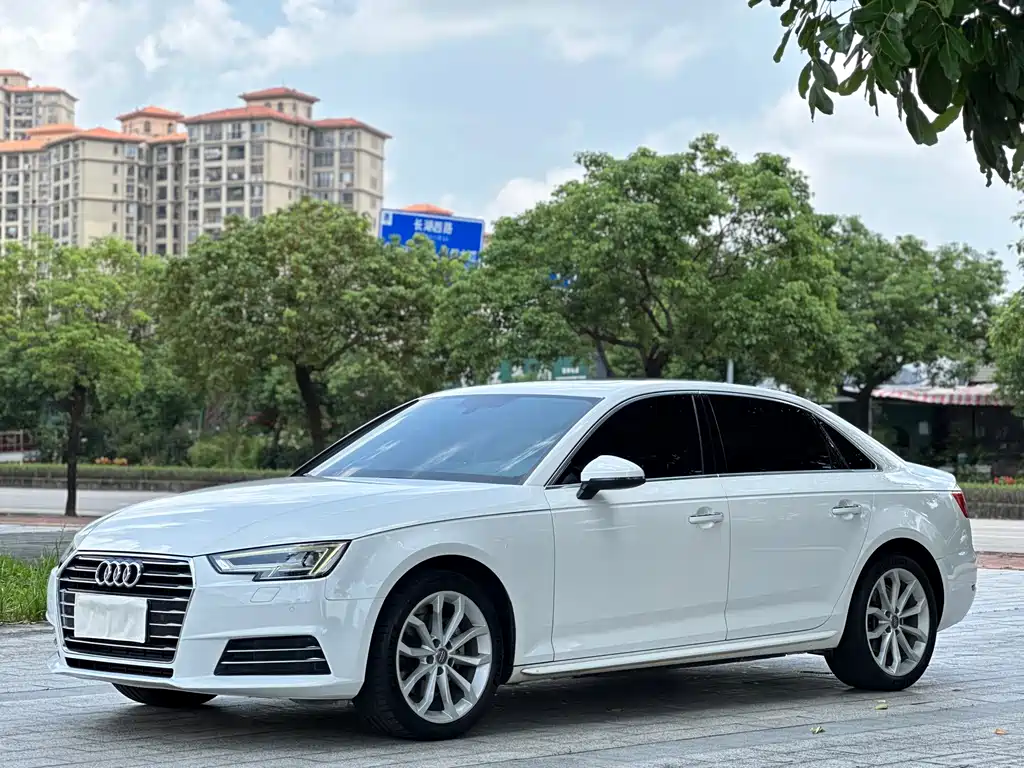 Audi A4L 2017