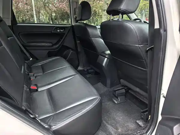 Subaru Forester 2015