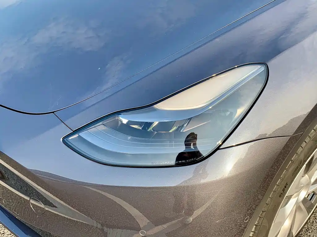 Tesla Model Y 2022 — фото 10