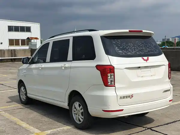Wuling Hongguang 2021