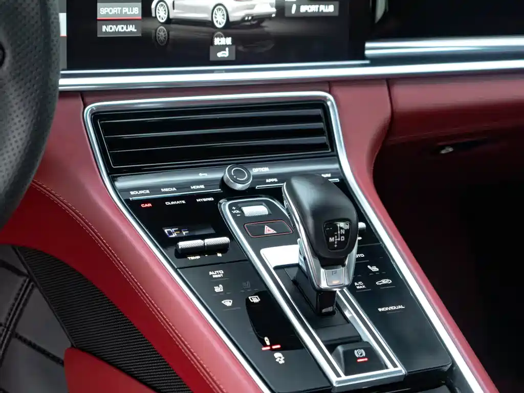 Porsche Panamera Hybrid 2022 — фото 11