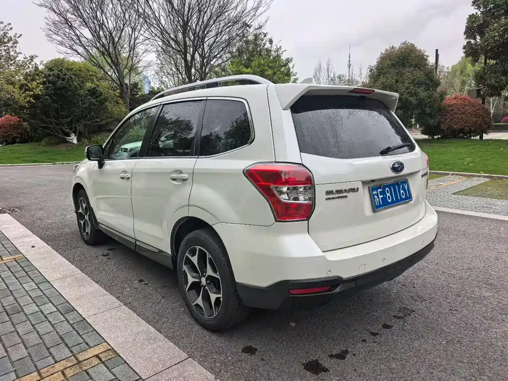 Subaru Forester 2015 — фото 5