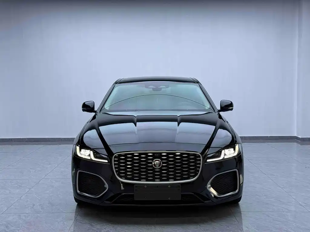 Jaguar XFL 2023 — фото 2