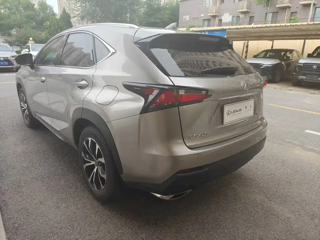 Lexus NX 2015 — фото 4