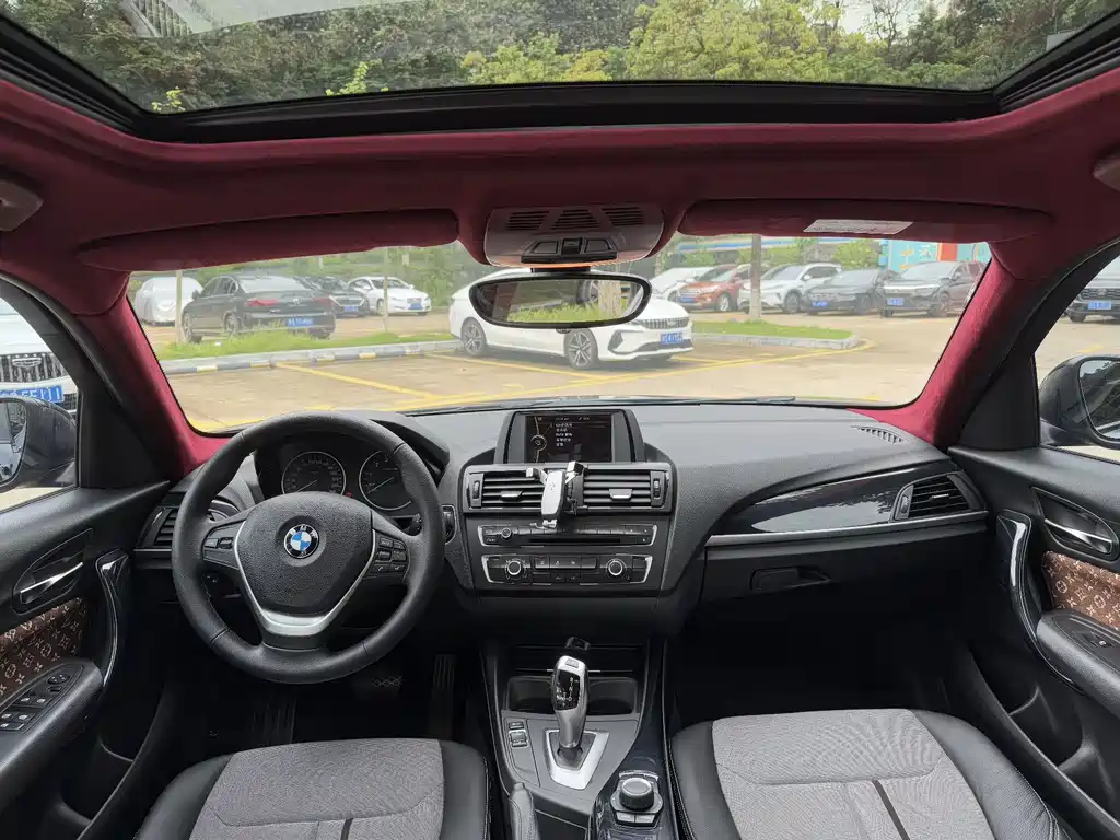 BMW 1 Series 2012 — фото 9