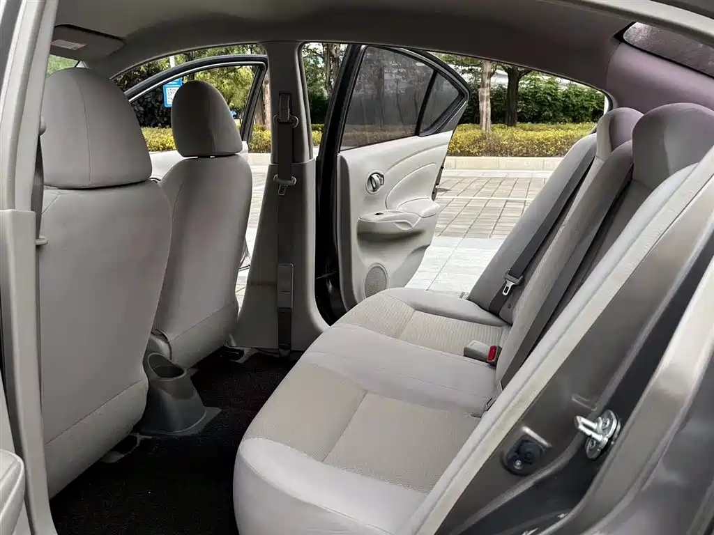 Nissan Sunny 2015 — фото 21
