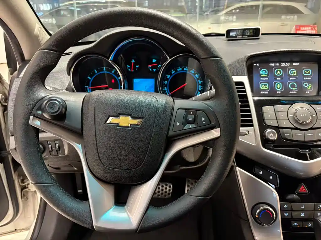 Chevrolet Cruze 2014 — фото 11