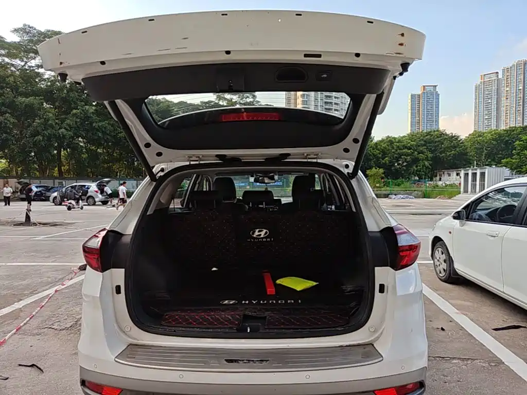 Hyundai Tucson 2020 — фото 19