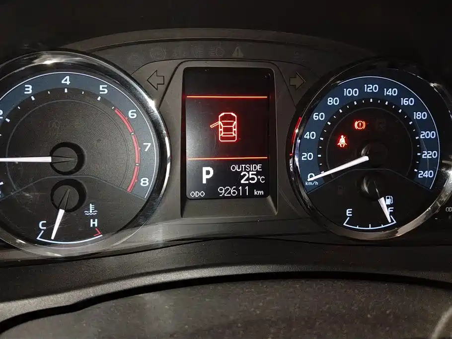 Toyota Corolla 2019 — фото 13