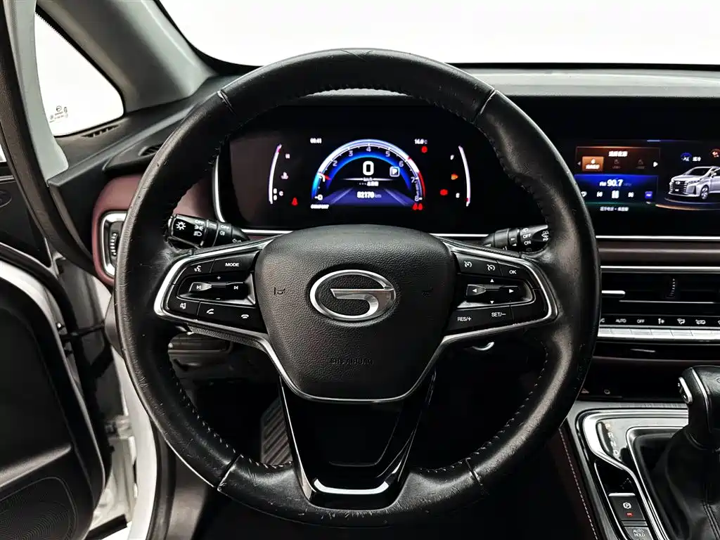 GAC Motor Trumpchi M6 2022 — фото 18