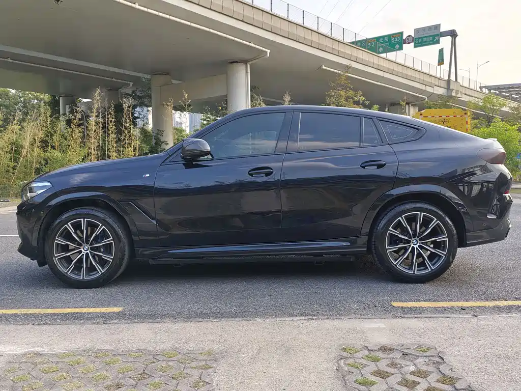 BMW X6 2022 — фото 15