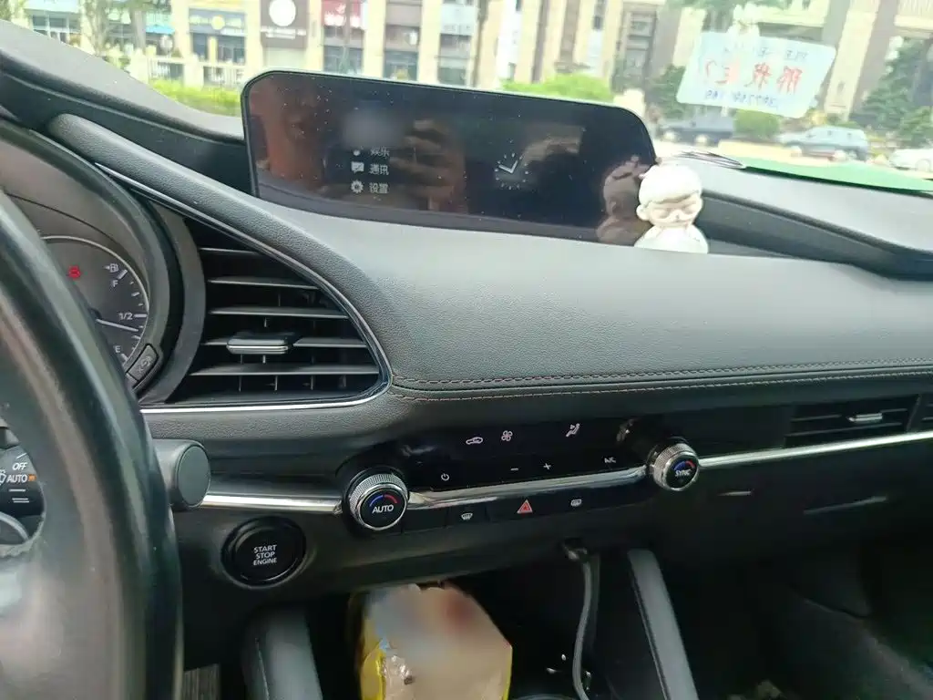 Mazda 3 Angkesela 2023
