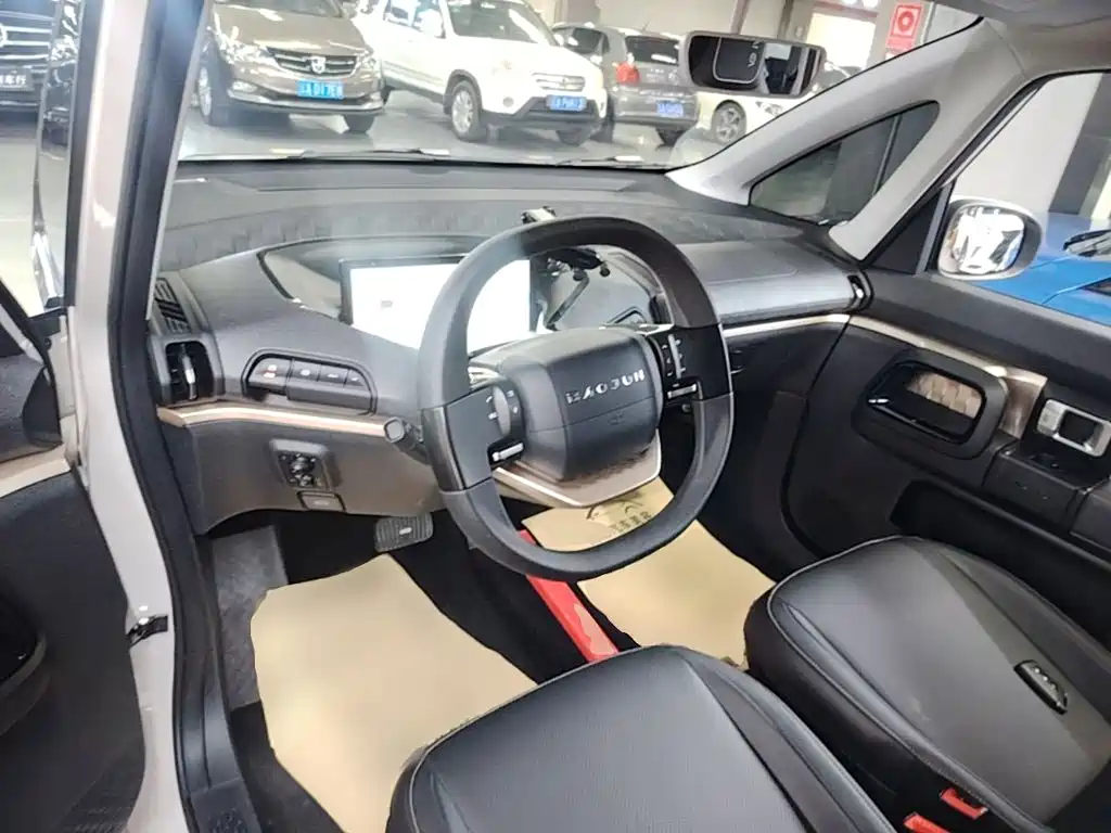 Baojun KiWi EV 2022 — фото 11