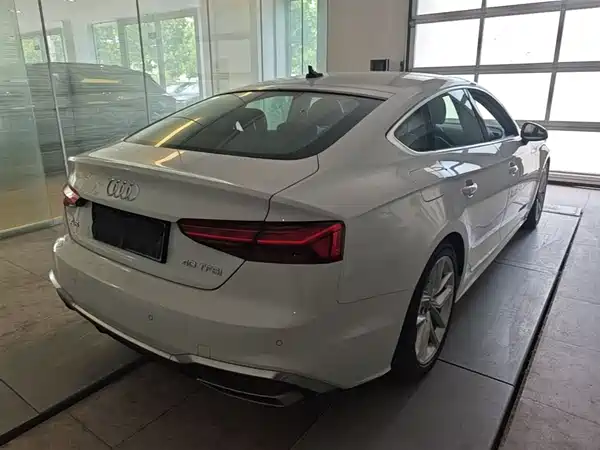 Audi A5 2024