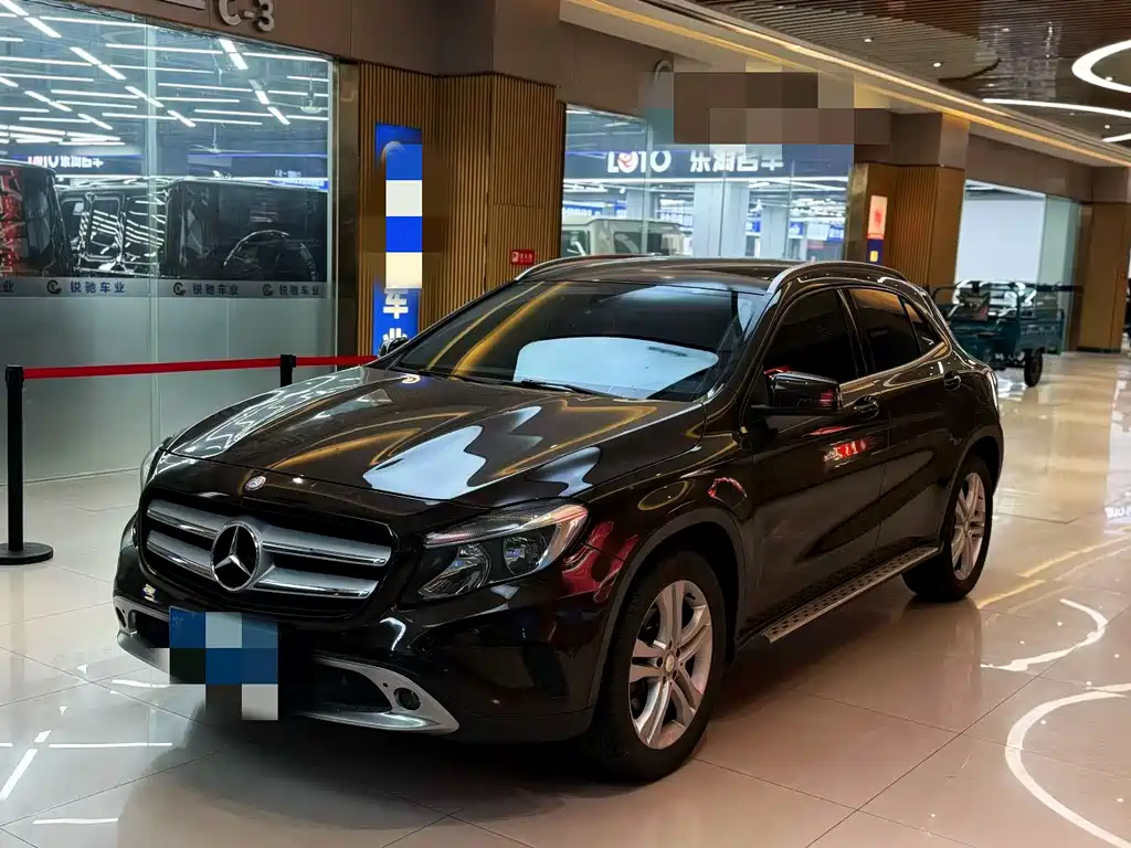 Mercedes-Benz GLA 2016