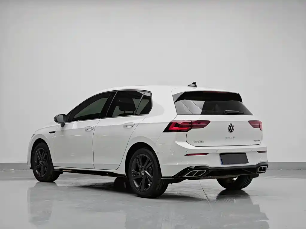 Volkswagen Golf 2023