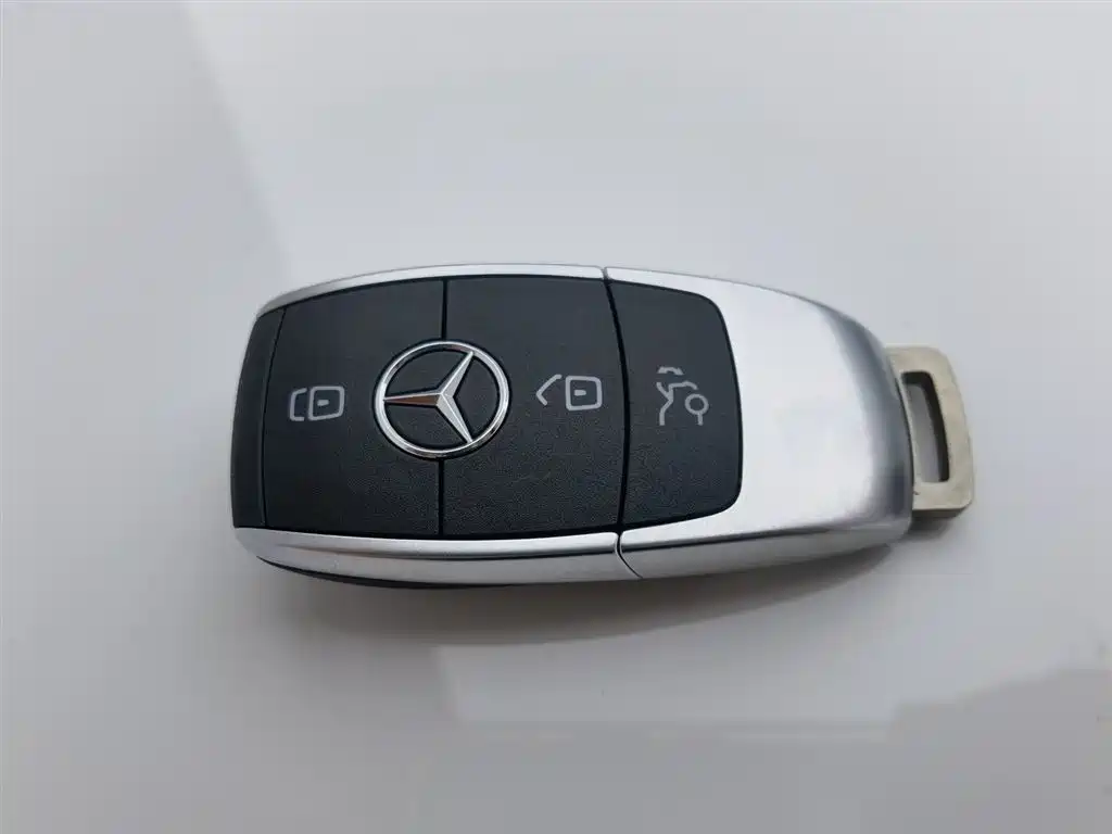 Mercedes-Benz GLB 2022 — фото 19