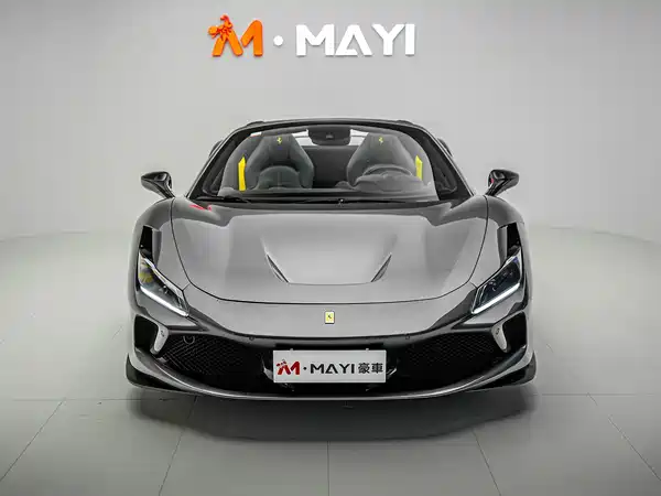 Ferrari F8 2023