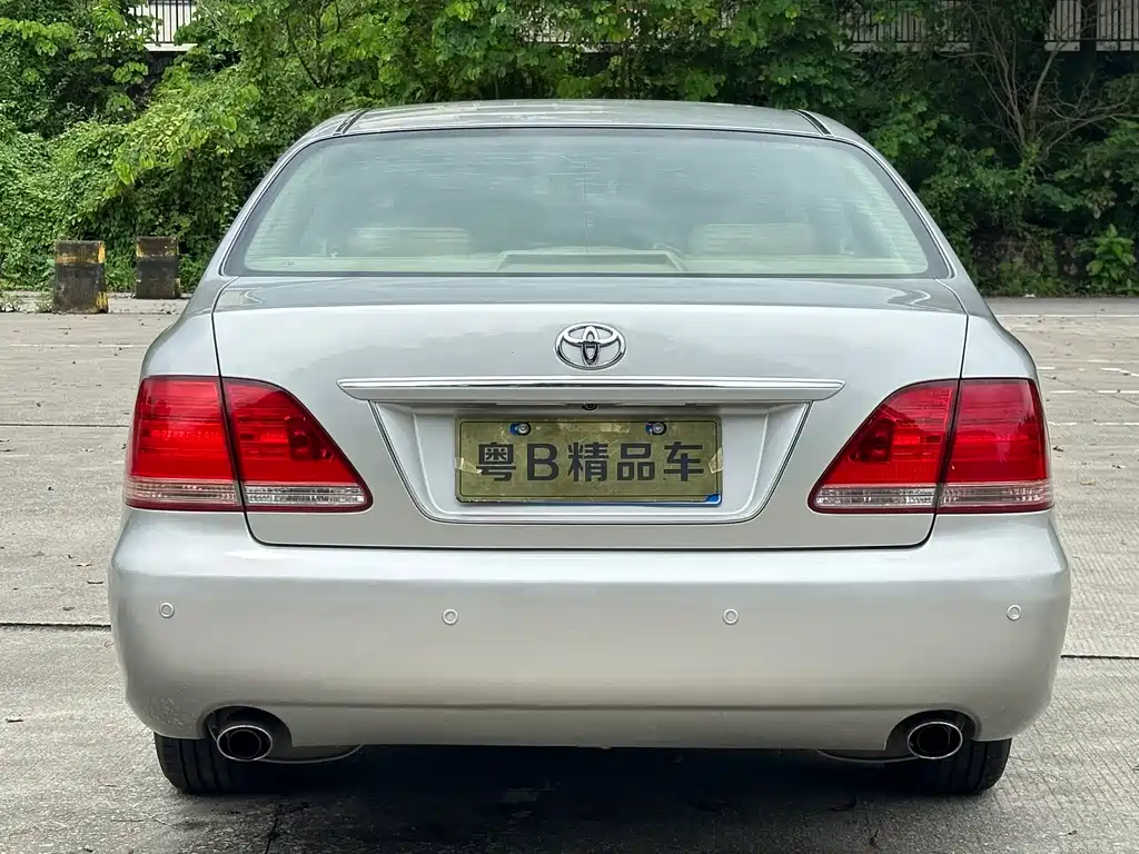 Toyota Crown 2005 — фото 6