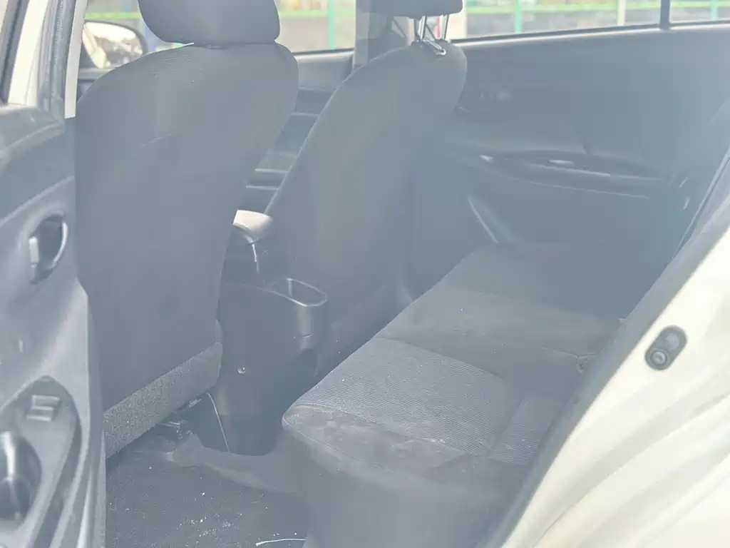 Toyota Yaris L 2019