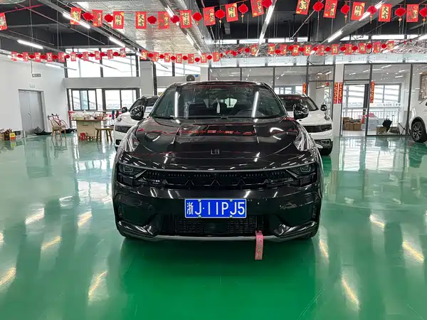 Lynk & Co 05 2022
