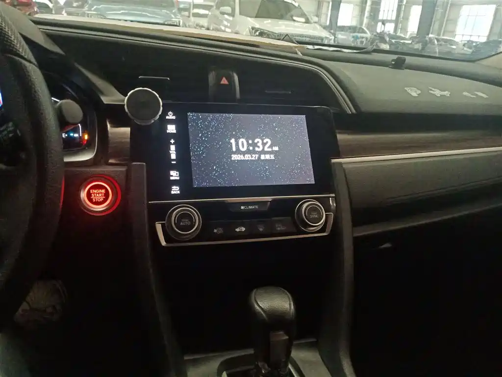 Honda Civic 2019 — фото 13