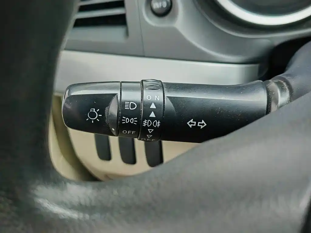 Mitsubishi Lancer EX 2010 — фото 21