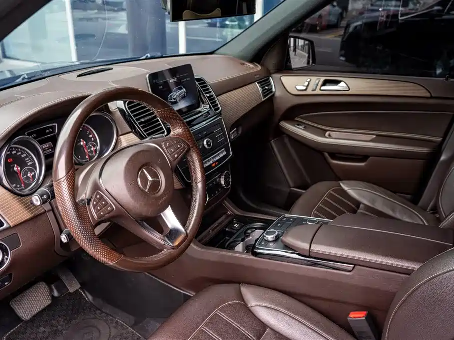 Mercedes-Benz GLE 2018 — фото 8