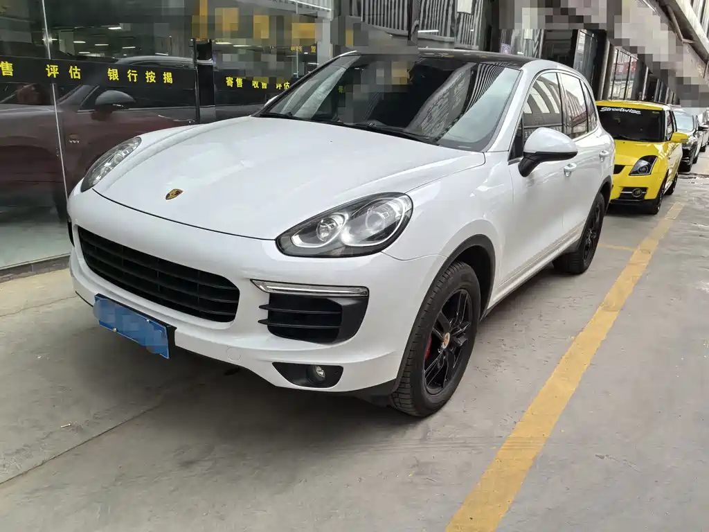 Porsche Cayenne 2017 — фото 1