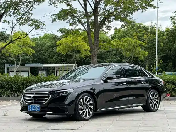Mercedes-Benz E-Class 2024