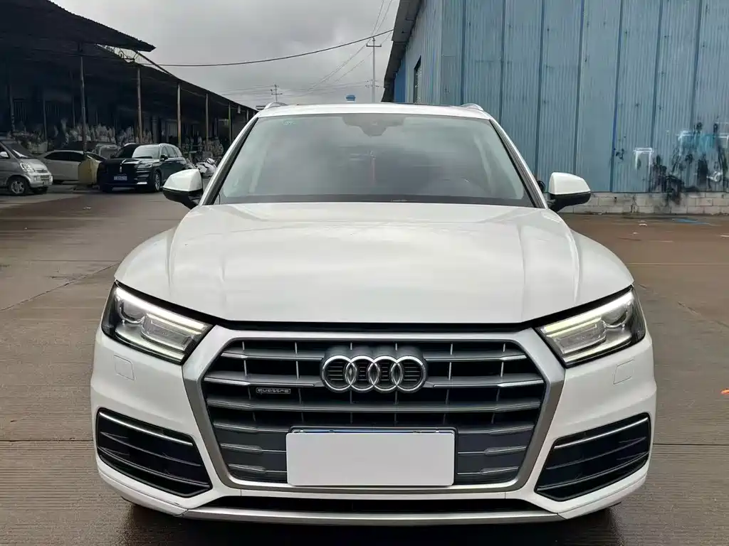 Audi Q5L 2020 — фото 2