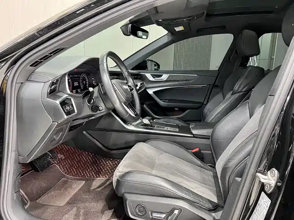 Audi A6L 2023