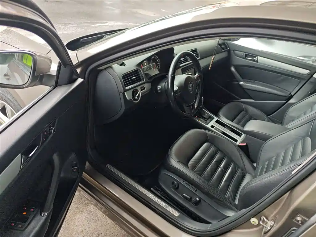 Volkswagen Passat 2016 — фото 16