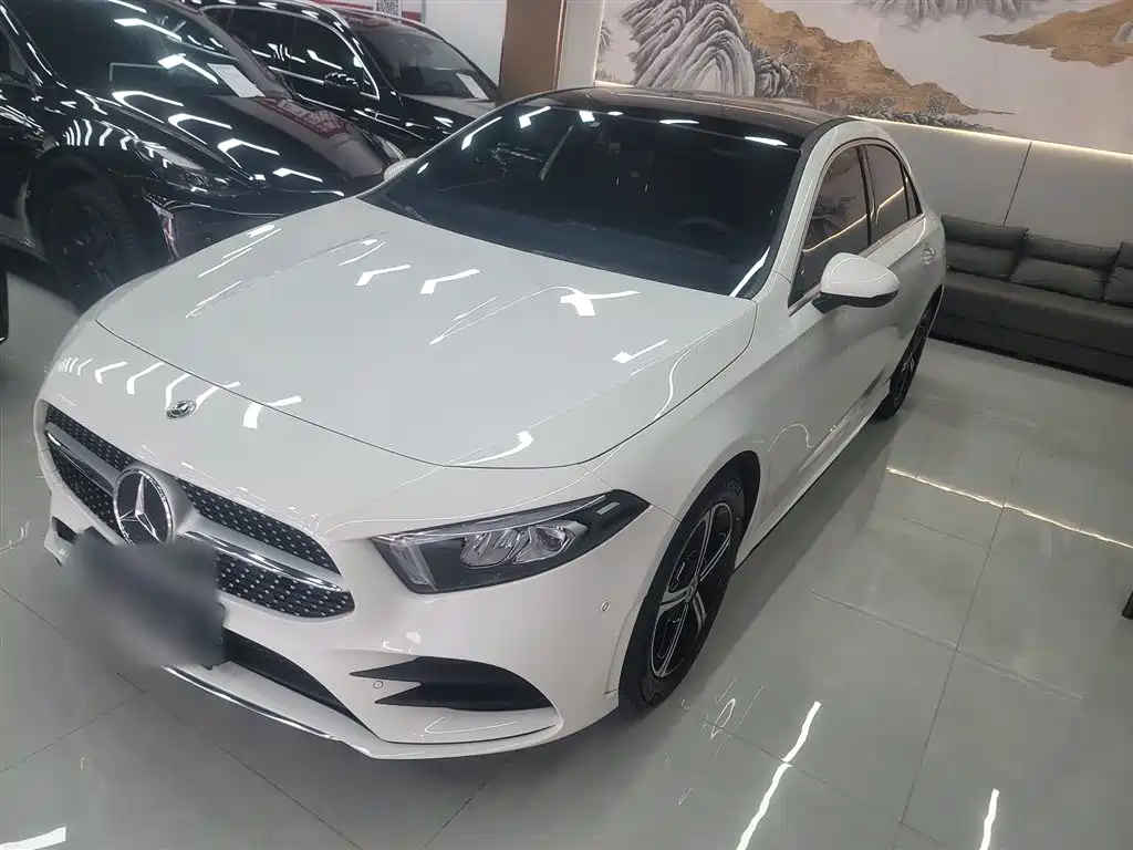 Mercedes-Benz A-Class 2022 — фото 2