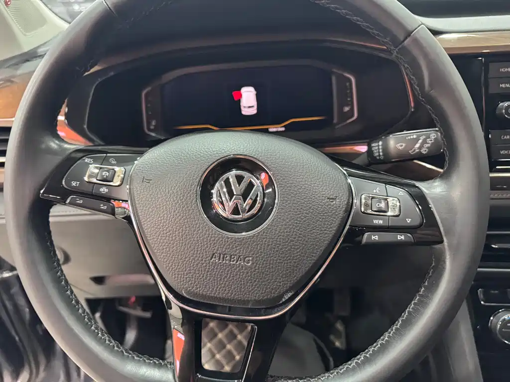 Volkswagen Tharu 2019 — фото 12