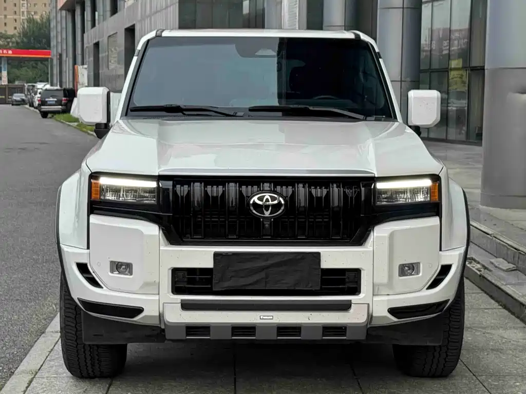 Toyota Prado 2024