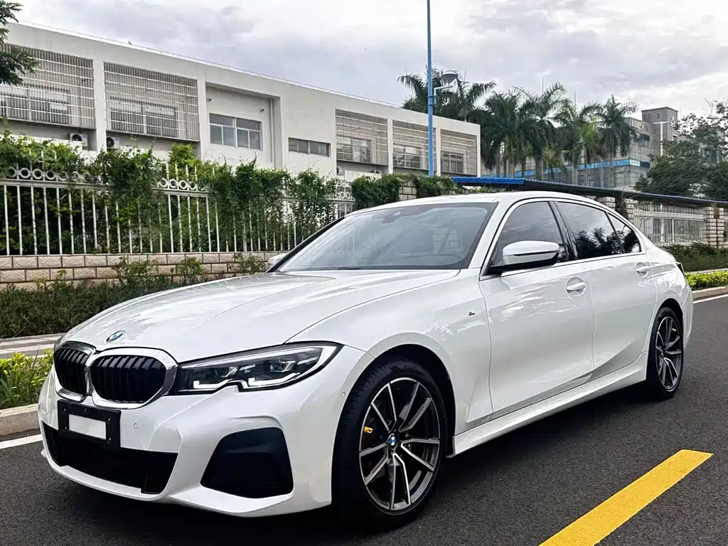 BMW 3 Series 2021