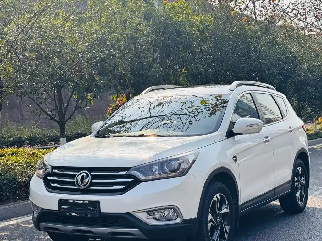 Dongfeng Fengshen AX7 2016 — фото 1