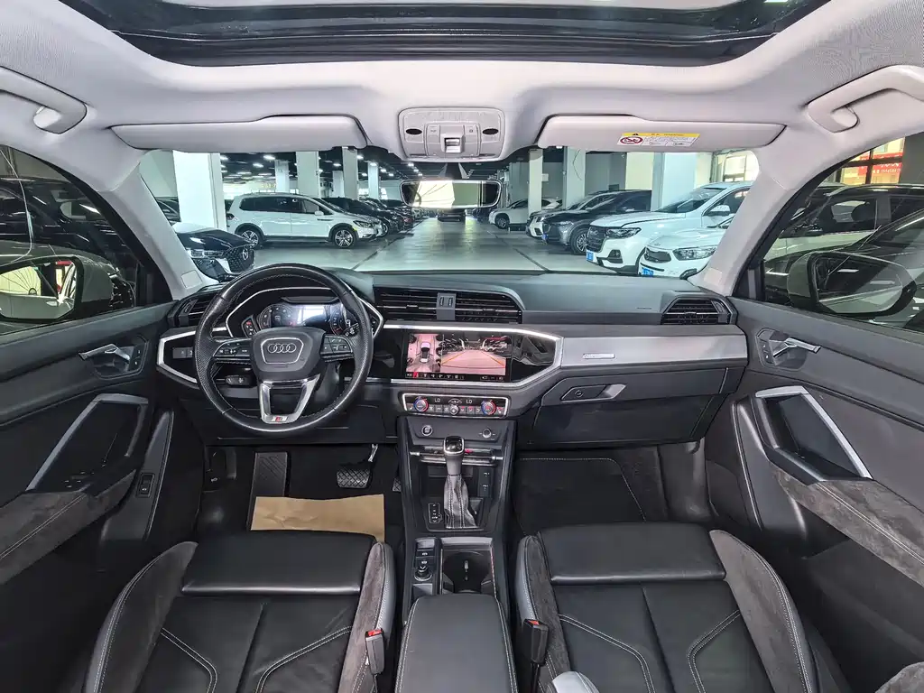 Audi Q3 Sportback 2023 — фото 15