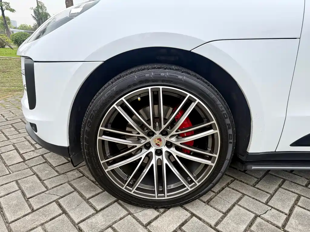 Porsche Macan 2019 — фото 12