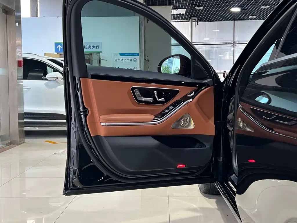 Mercedes-Benz S-Class 2023 — фото 11
